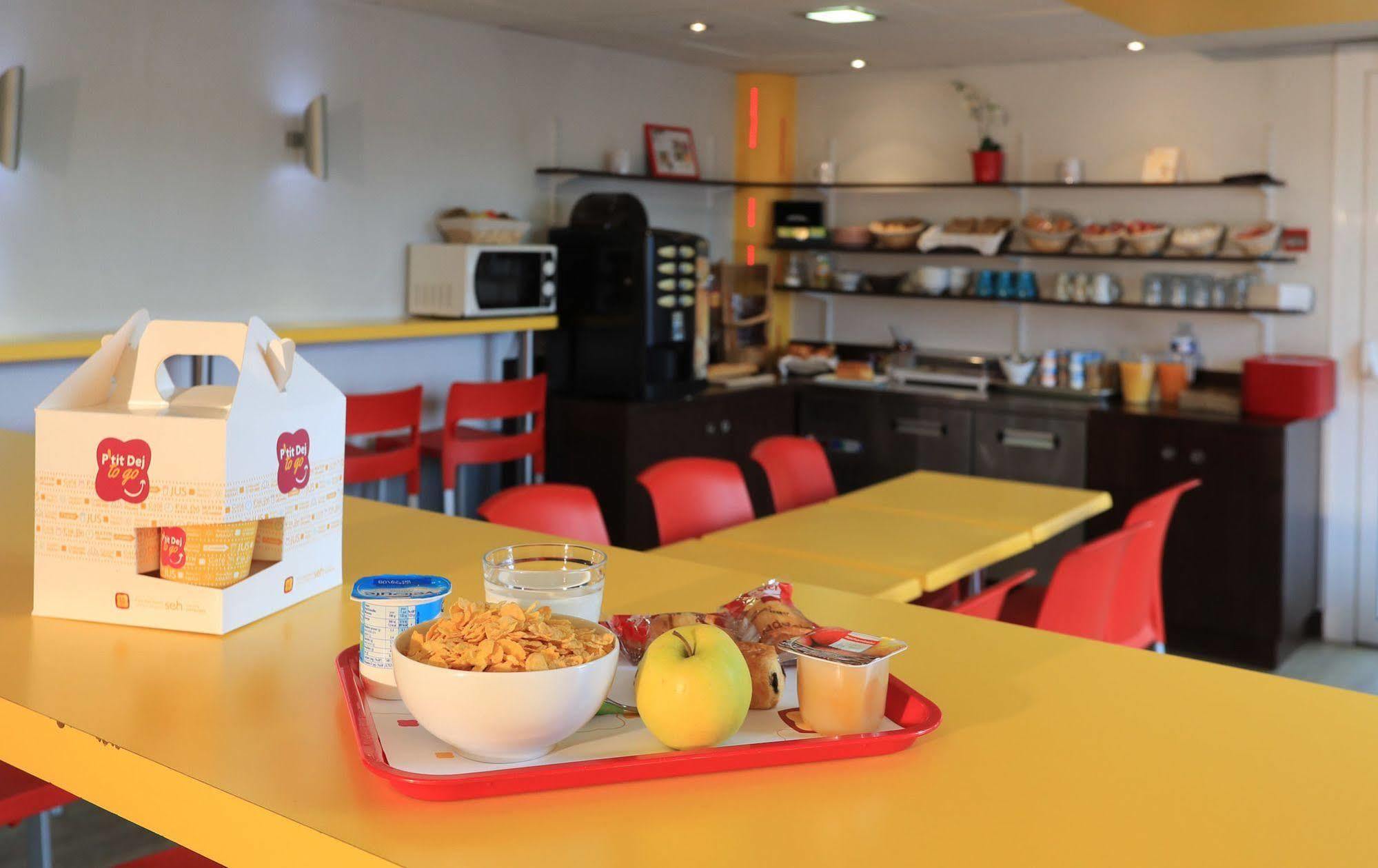 Kyriad Direct Bordeaux Est Lormont Exterior foto